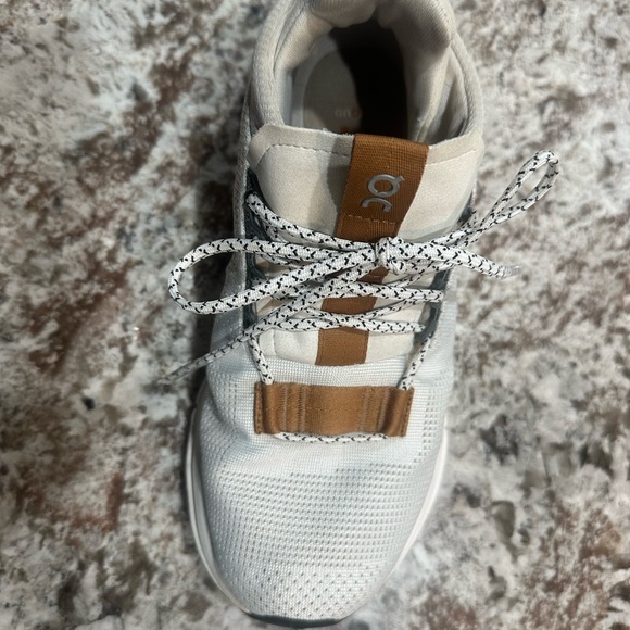 ON Running Cloudnova Women Shoes Size 6 White Pearl - Picture 8 of 12